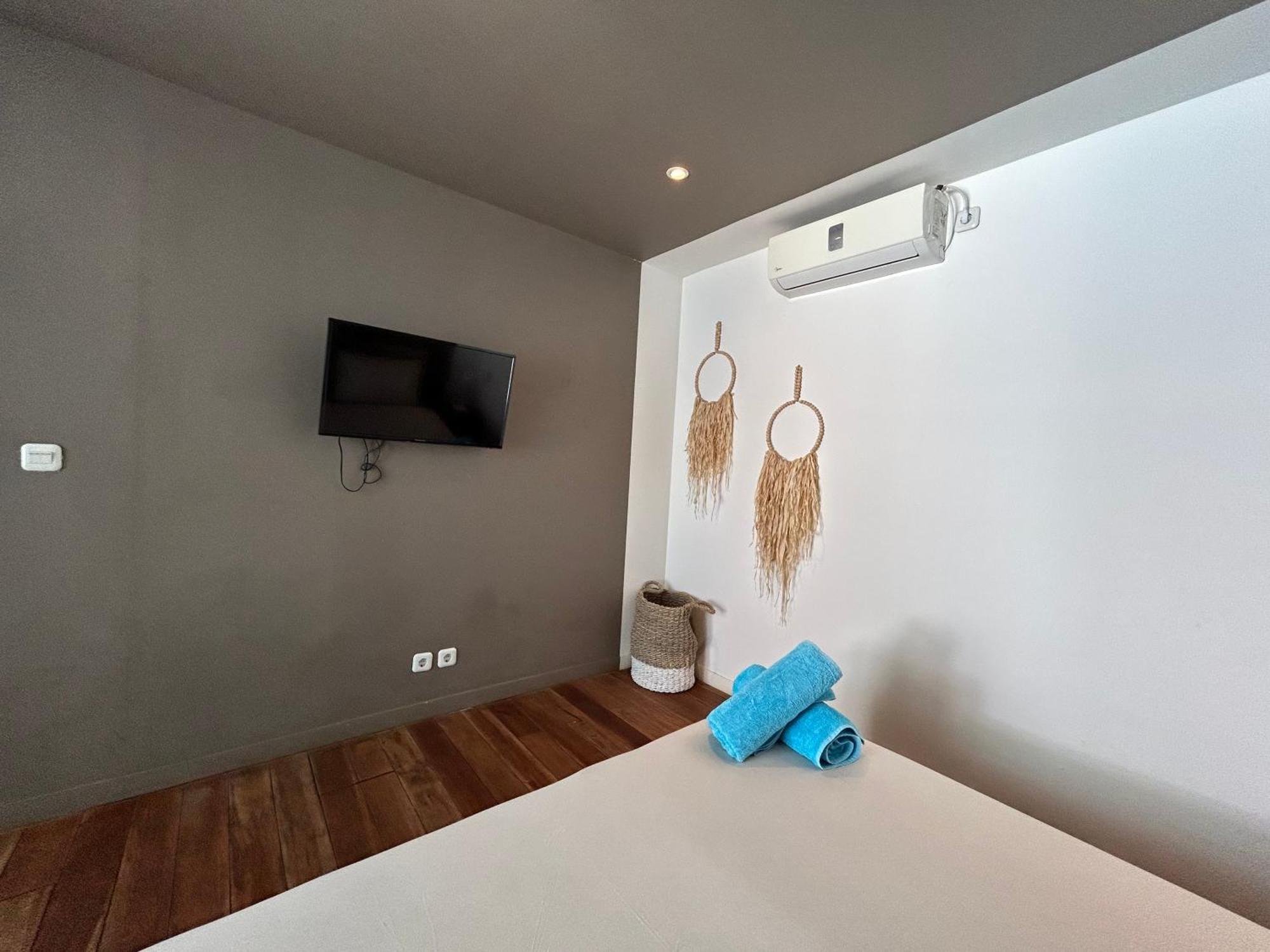 Meno Suites Gili Meno Exterior photo