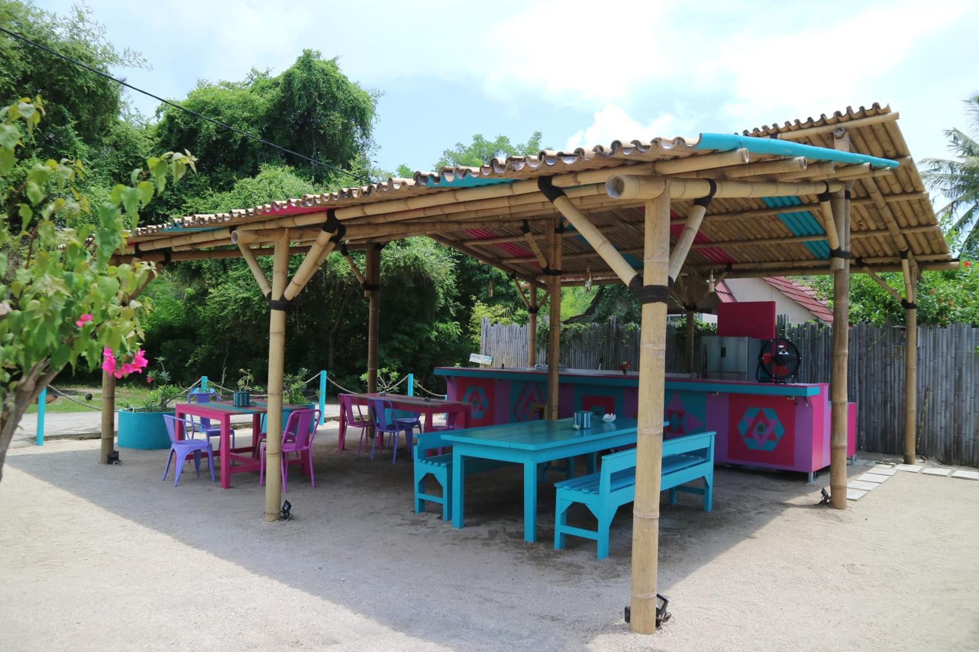 Meno Suites Gili Meno Exterior photo